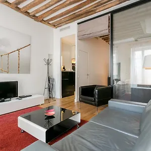  Apartamento Le Marais Place Sainte Catherine With Ac Francia